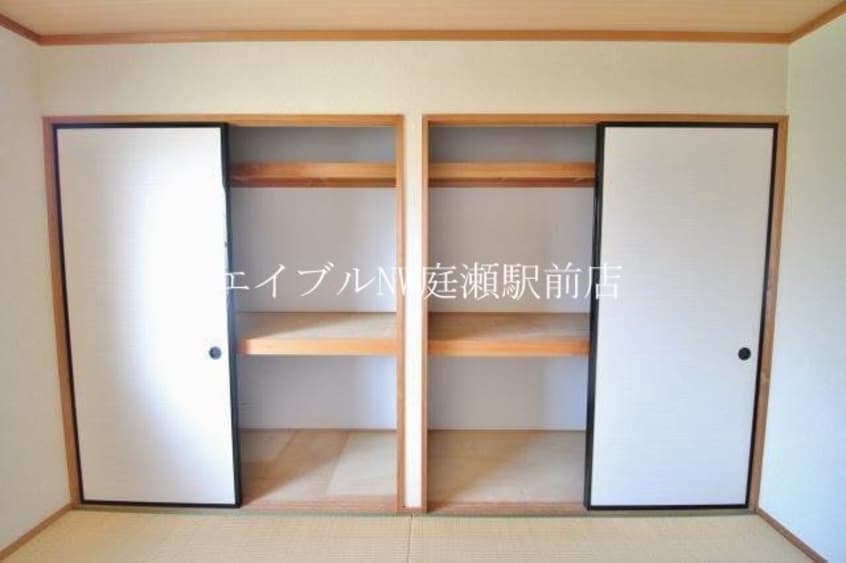  ファミール神宮寺