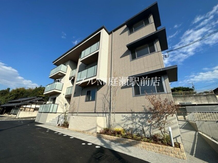  ロイヤルウイング