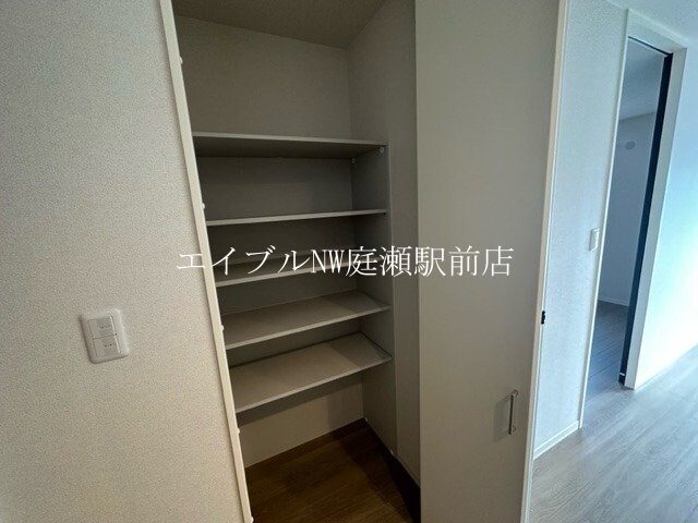  ロイヤルウイング