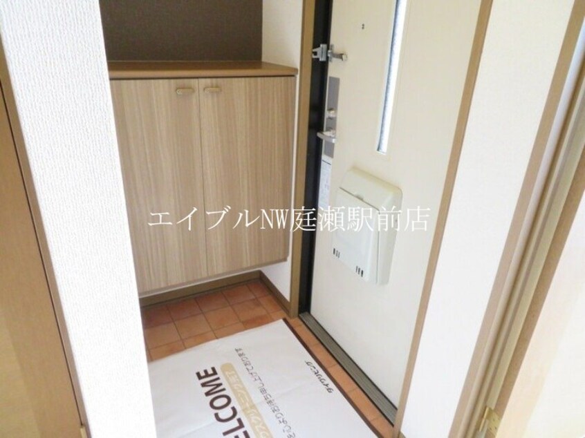  コニファーガーデン　１棟