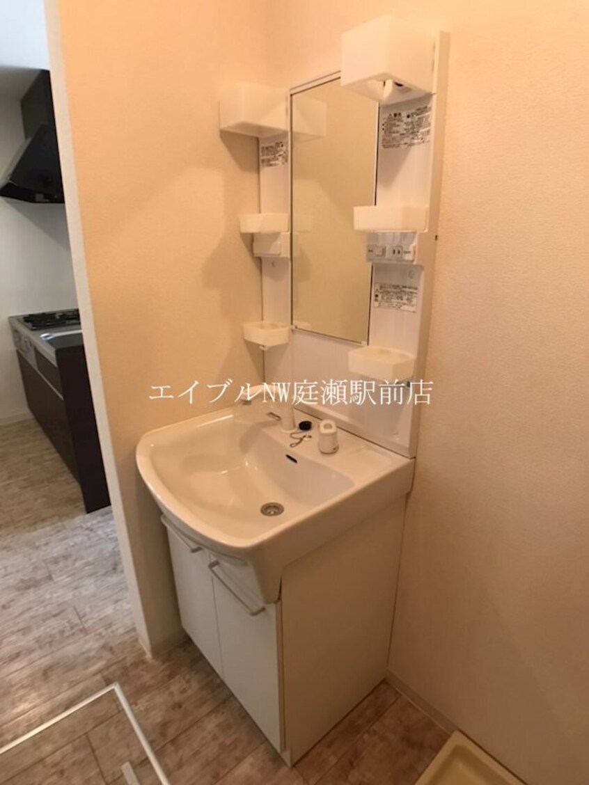  吉岡マンションＤ棟