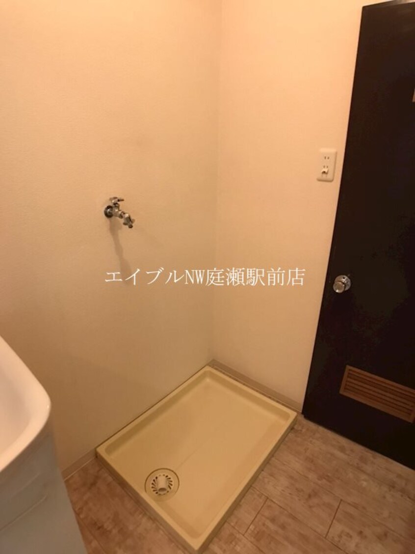  吉岡マンションＤ棟