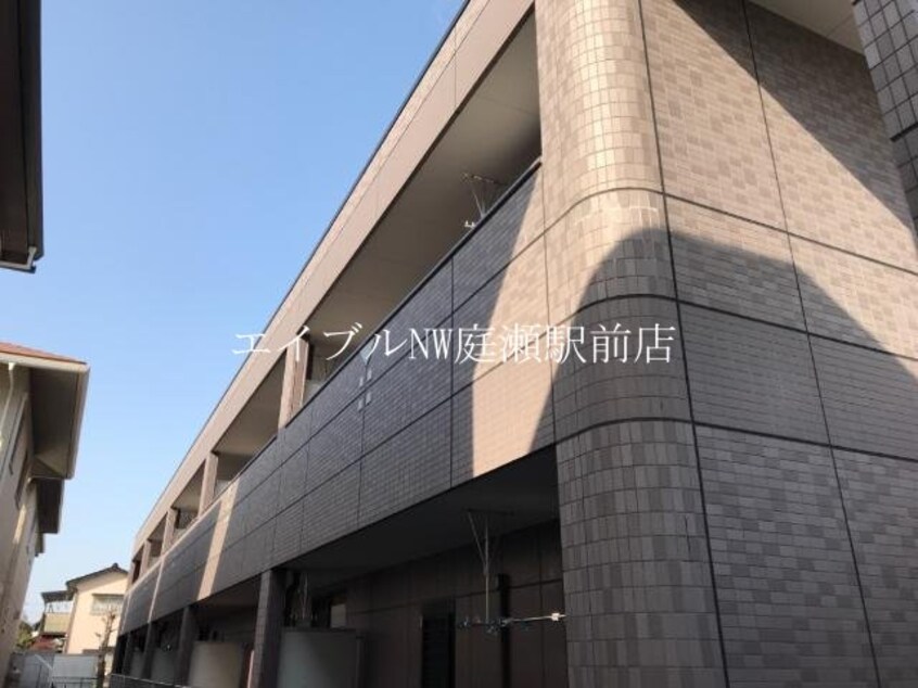 外観写真（昼） メルヴェール