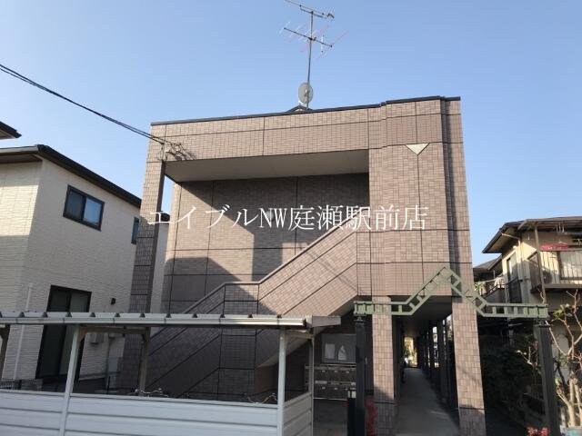 外観写真（昼） メルヴェール