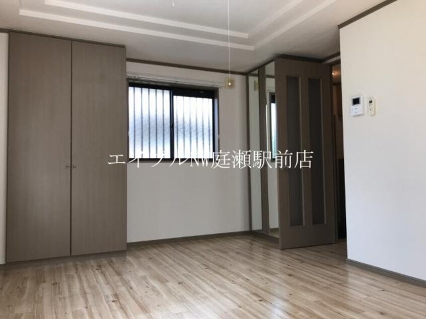 洋室 メルヴェール