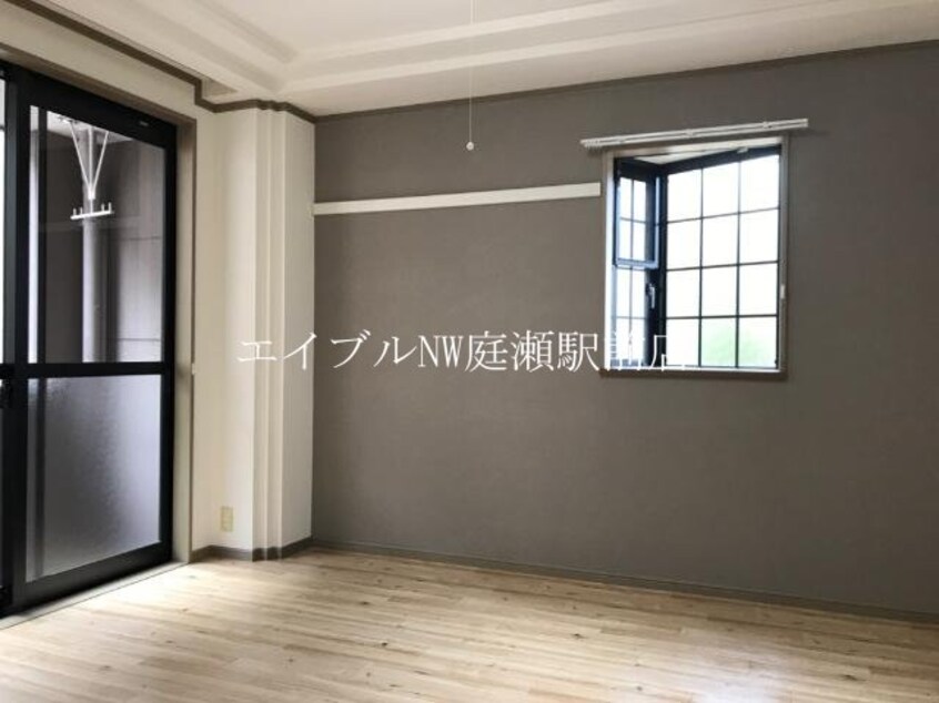 洋室 メルヴェール