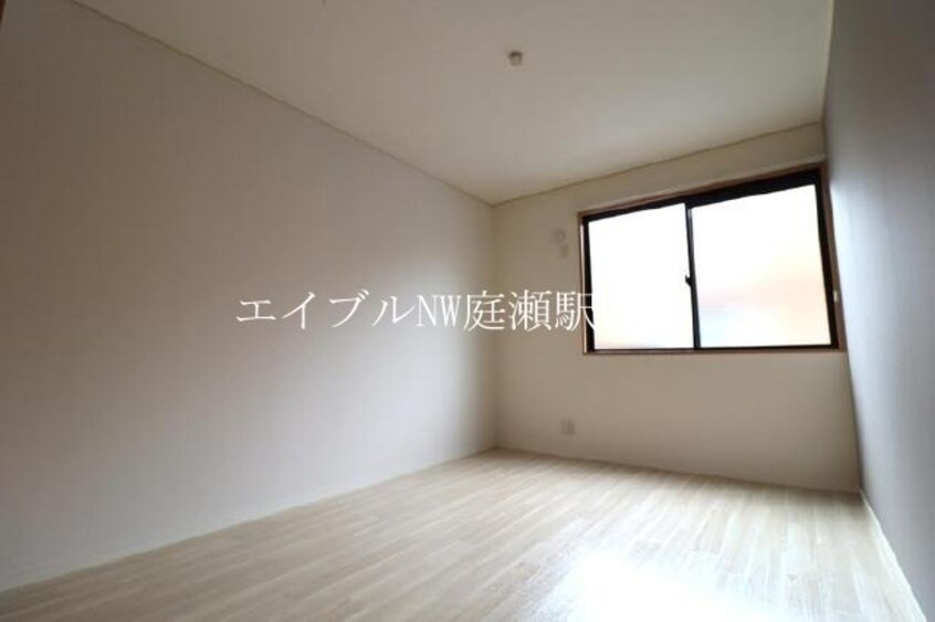  リトルバード横井　Ｂ棟