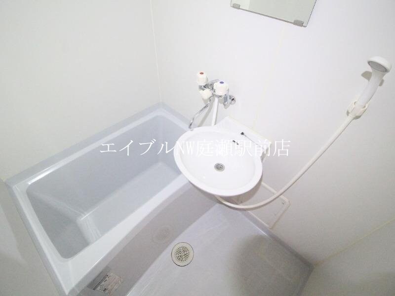  レオパレスアイボリーＤ