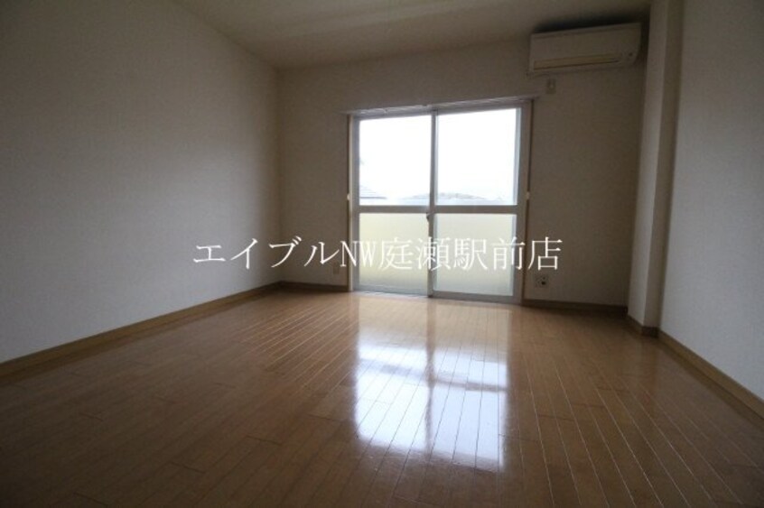  ルミナス・コート