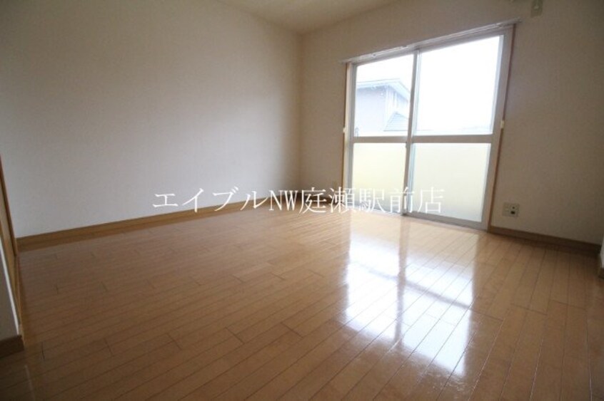  ルミナス・コート