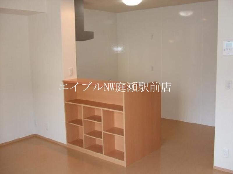  モダンコート鳴下A棟