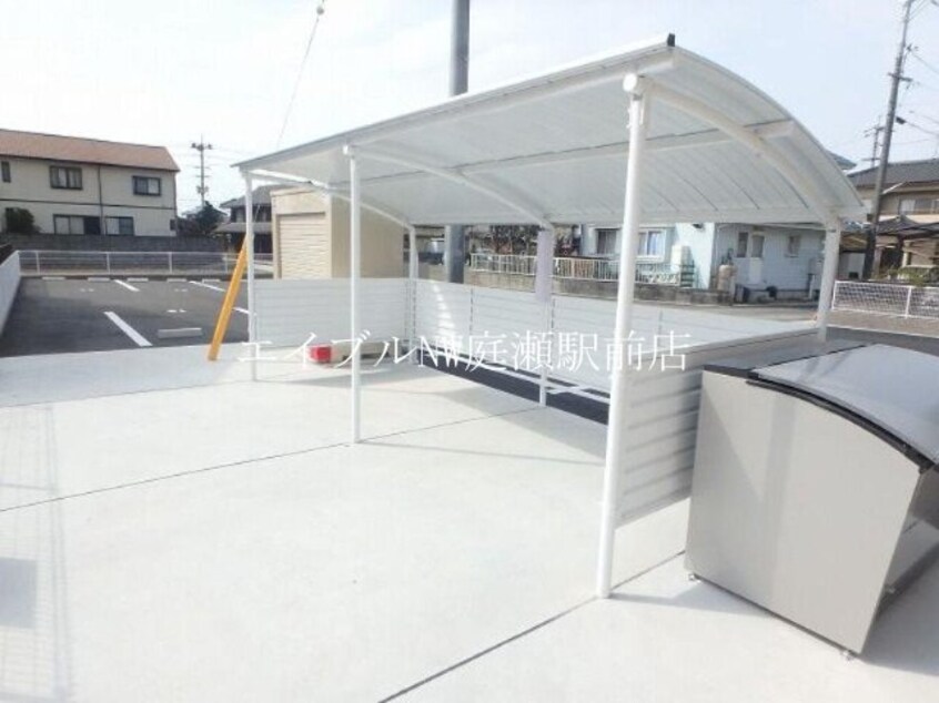 駐輪場 カーサ　マローネ