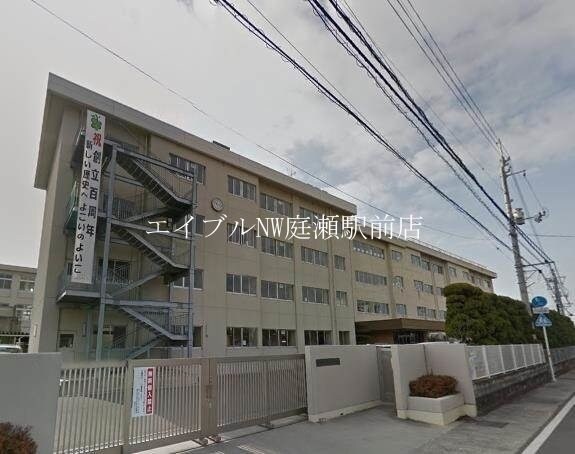 岡山市立横井小学校(小学校)まで508m シティハイムⅡ