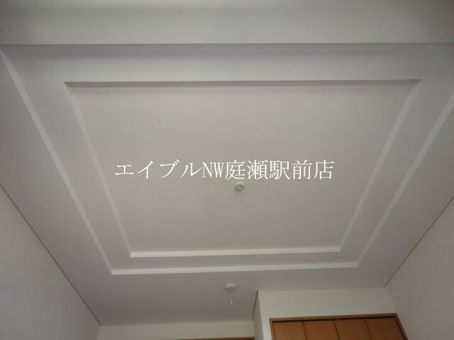 洋室天井 ハピネスＫ２番館