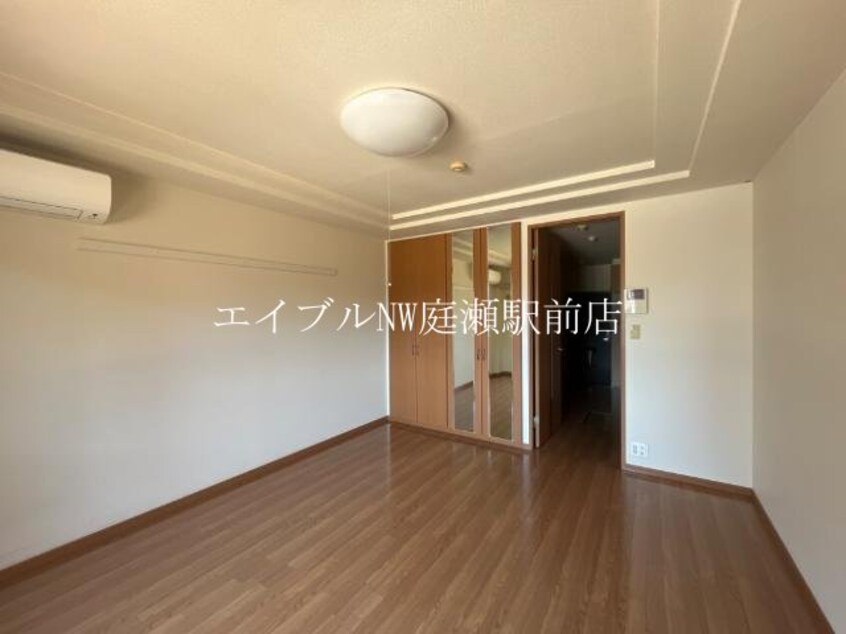  ピアッツア紗梨