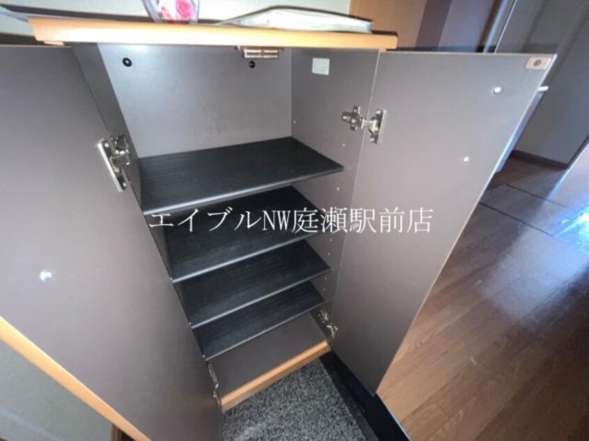  ピアッツア紗梨