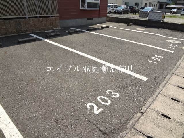 駐車場 グランドールＡ棟