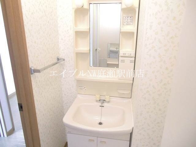  コーポラス板野　Ｂ