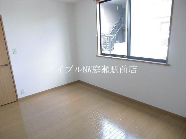  コーポラス板野　Ｂ