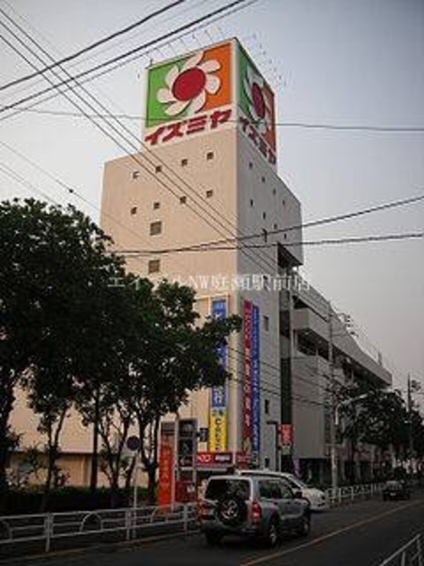 イズミヤ津高店(スーパー)まで693m ブランアーニーヨコイカミ　D