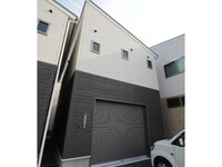 ガレージハウス今