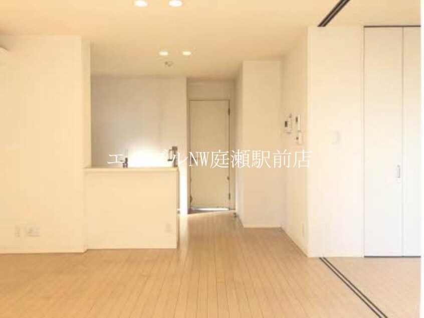  ラ・ルミエール　エスト