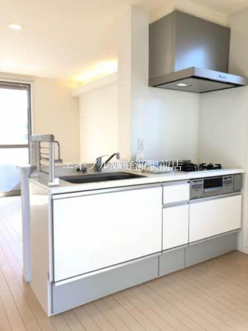  ラ・ルミエール　エスト