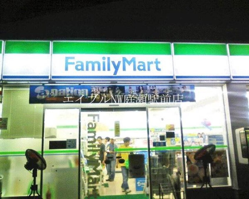 ファミリーマート岡山妹尾店(コンビニ)まで595m ラ・ルミエール　エスト