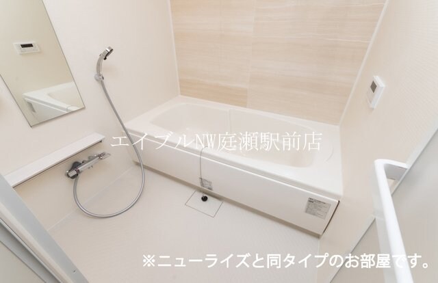  ロカ　ブリリアント　Ａ