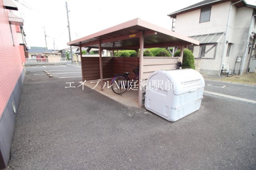 駐輪場 シンセラー羽田　B棟