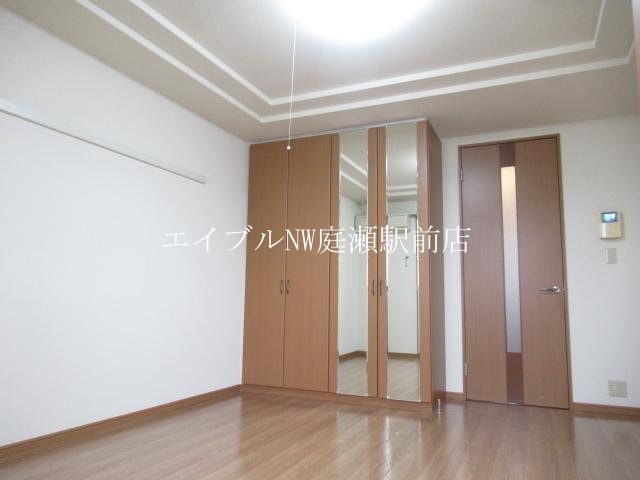 洋室 パッシオ　デウス