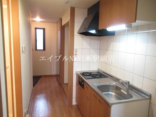 キッチンから玄関 パッシオ　デウス