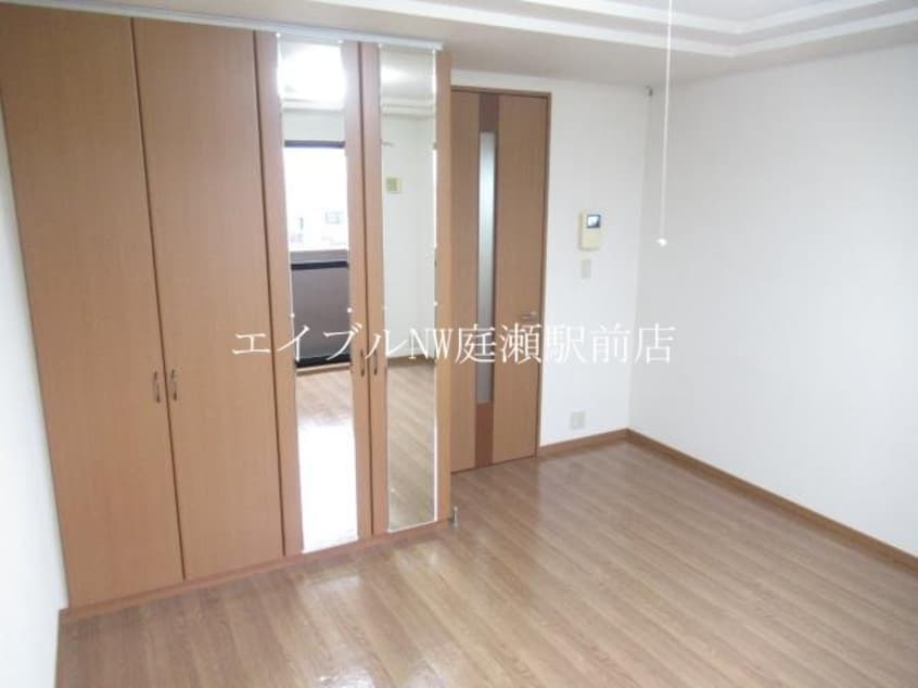 洋室 パッシオ　デウス