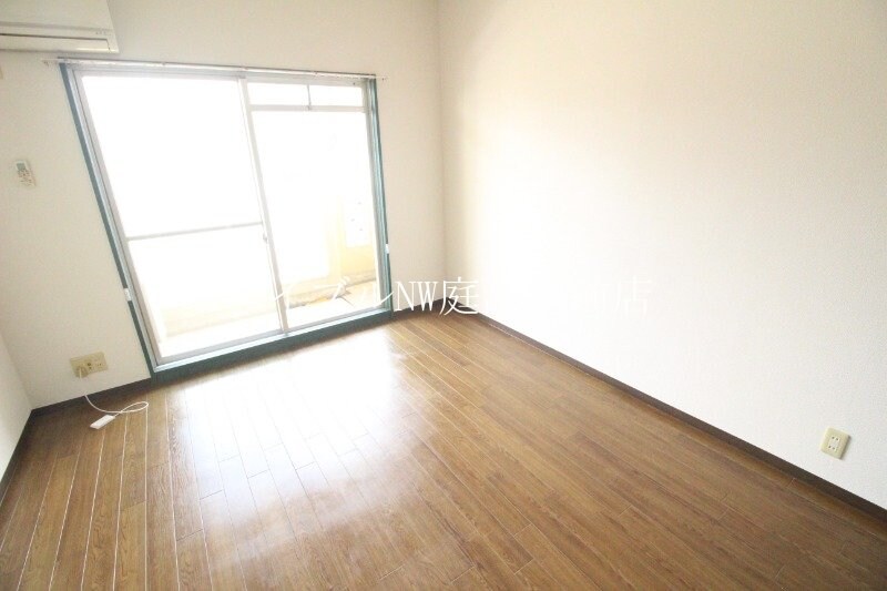  エスポアール北長瀬