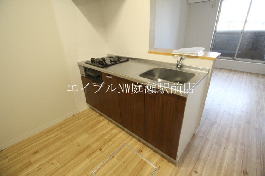  プティーシュシュ庭瀬北　北棟