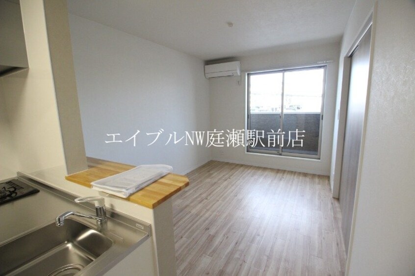  プティーシュシュ庭瀬北　北棟