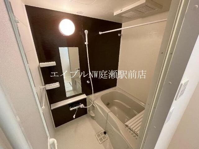  プレステージ　庭瀬