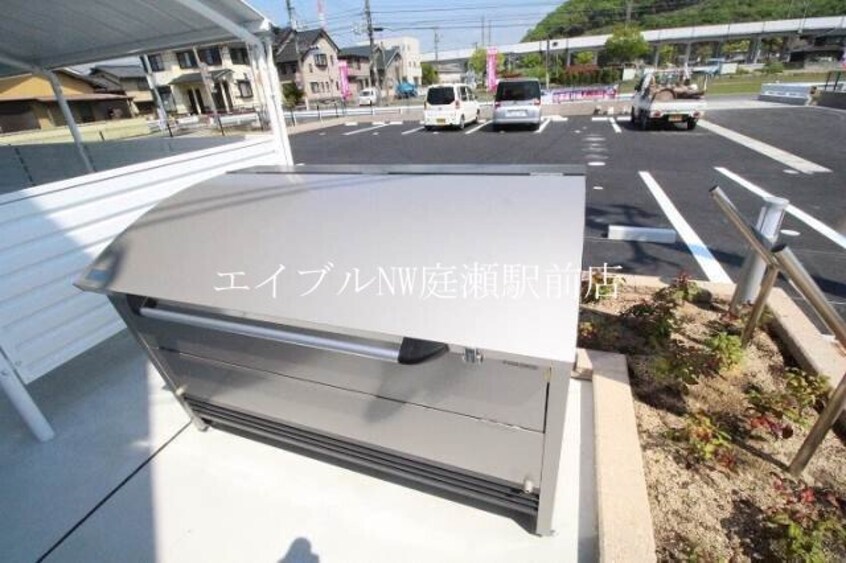  プレステージ　庭瀬
