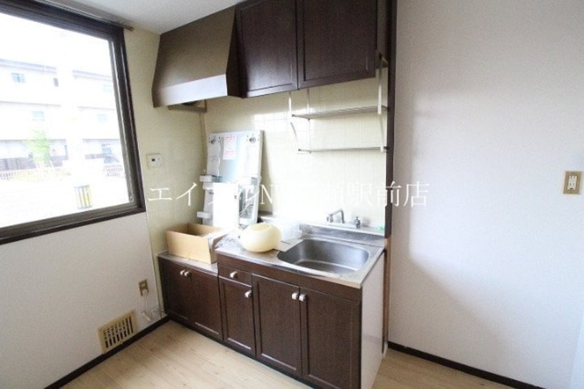  エスポアール庭瀬　A棟