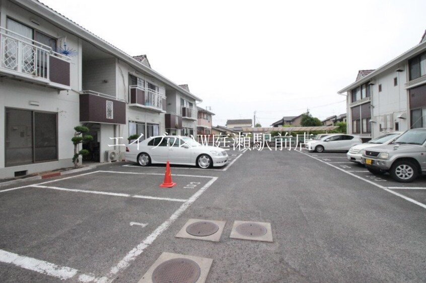  エスポアール庭瀬　A棟