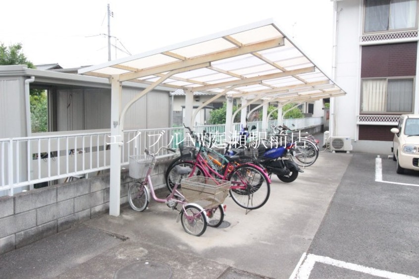  エスポアール庭瀬　A棟