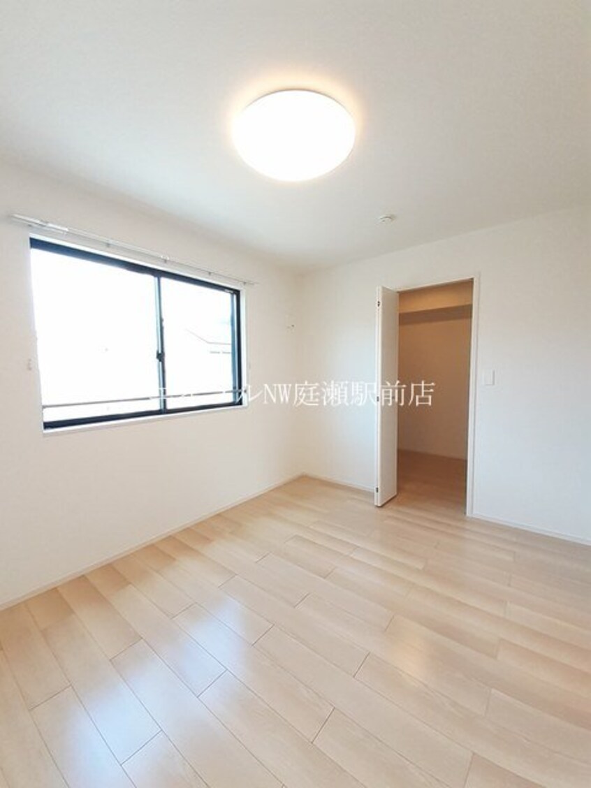  サンシャインヒルズ