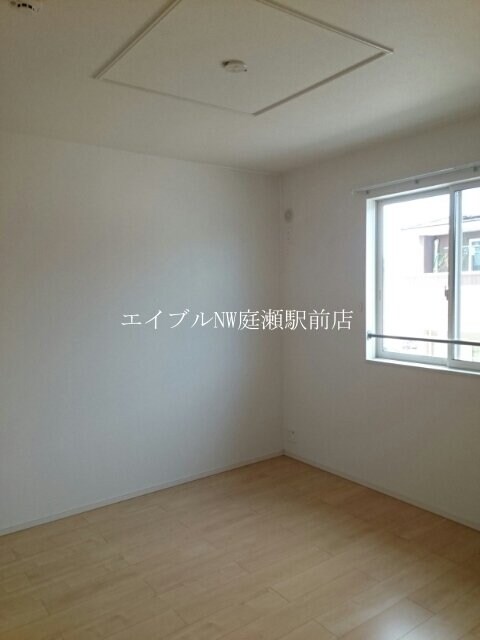  アヴニ－ル・アンジュ