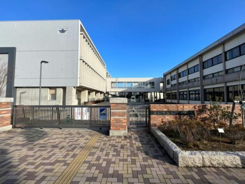 浜松市立蜆塚中学校(中学校/中等教育学校)まで1210m 山手オックスフォードハウス