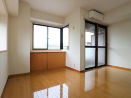 マンション内の、別のお部屋の写真です。