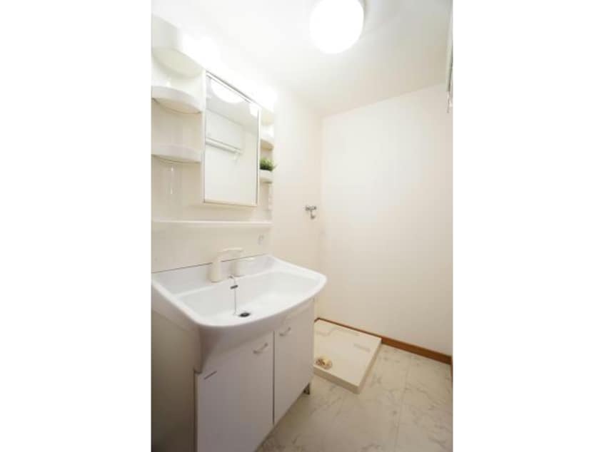 独立洗面台 東海道本線/浜松駅 バス12分飯田下車:停歩3分 1階 築18年