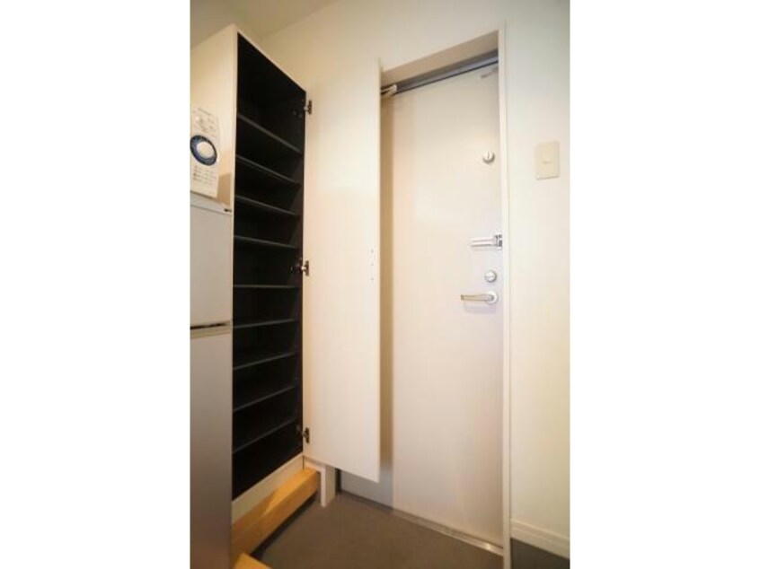 シューズボックス クリエール静岡大学前