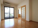 リビングにエアコンあり Laurel Court　常盤