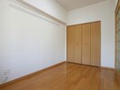 寝室 Laurel Court　常盤