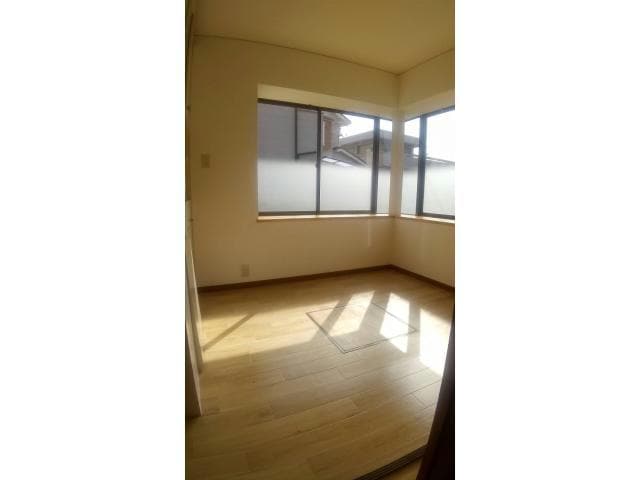 みんなで食卓 三島町４ＬＤＫ戸建て貸家